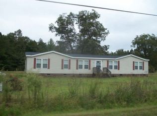 1258 Red Bug Rd, Hallsboro, NC 28442