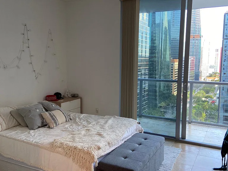 1060 Brickell Ave #2309 — Photo 7