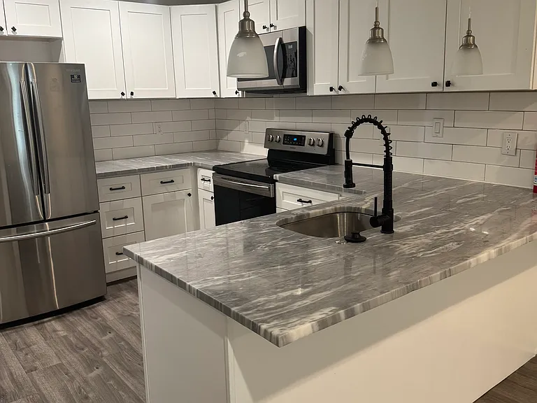 2117 N Front St #3 — Photo 2