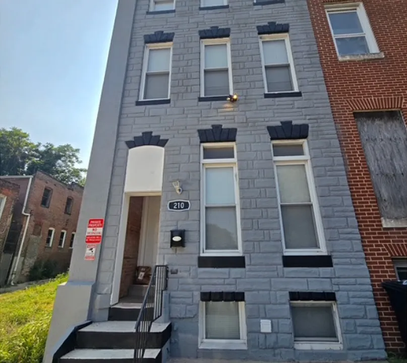 210 N Mount St