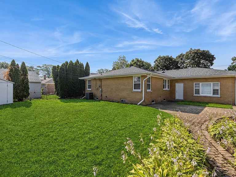 5018 Dobson St — Photo 24
