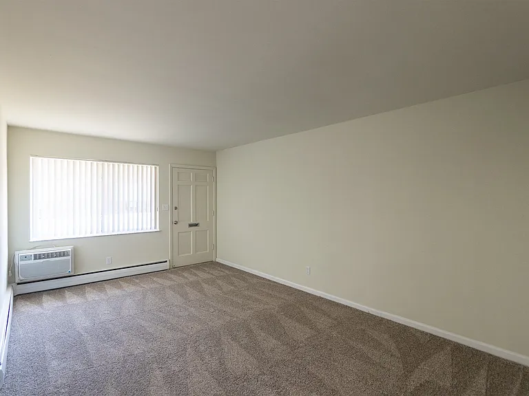 Colonial Ridge — Photo 14