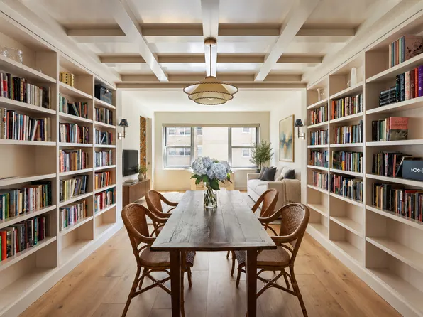 11 Fifth Avenue image 1 of 13