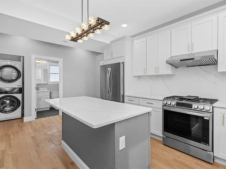 66 Stanley St #1 — Photo 6