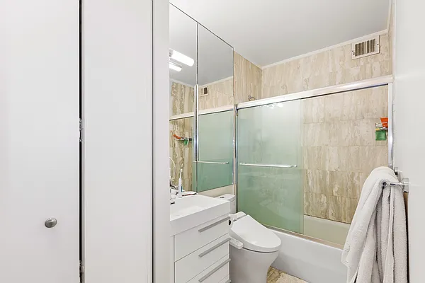 Rented by Corcoran | media 16