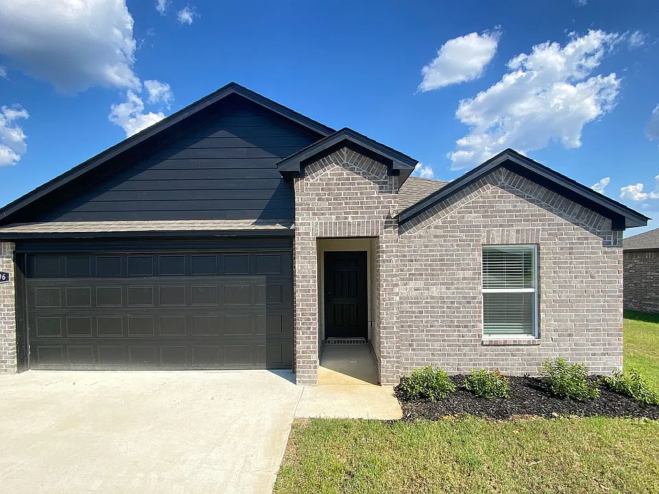 196 Preston Ln