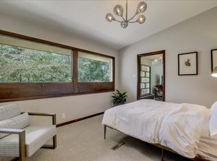 198 Green Bay Rd, Cedarburg, WI 53012