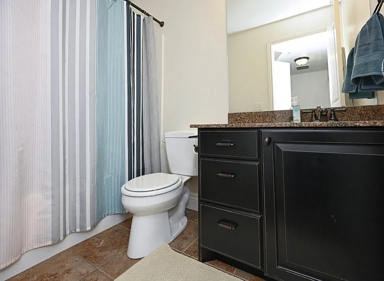 145 E 620 S — Photo 18