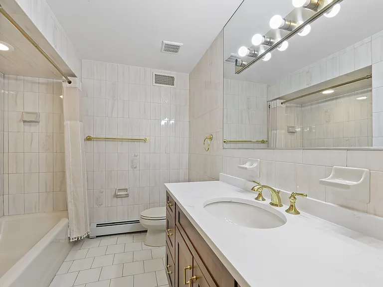 15 W Bradford Ave — Photo 25