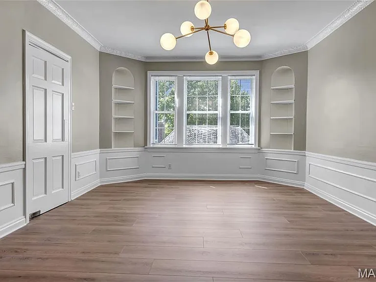 7536 Oxford Dr #3 — Photo 5