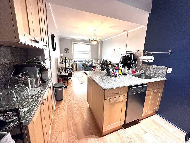21 Beacon St #2T — Photo 3