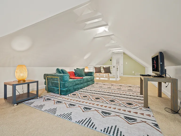 906 Allene Ave SW — Photo 5