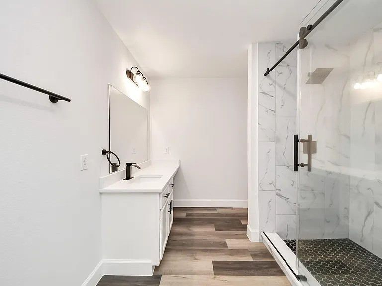 7826 Maverick Trace Ln — Photo 22