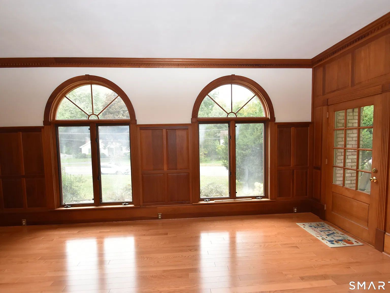3 bed, 1.5 bath, 2010 sqft, $4,000 — Photo 3