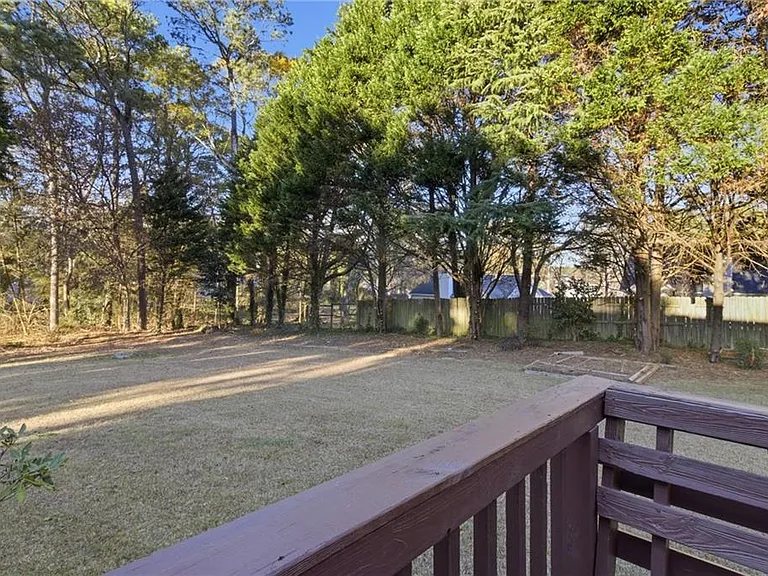 2110 Meadow View Ct — Photo 44