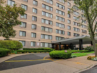 3671 Hudson Manor Terrace, #14G