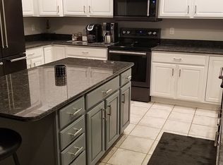 501 Whispering Pines Cc Ln, Normal, IL 61761