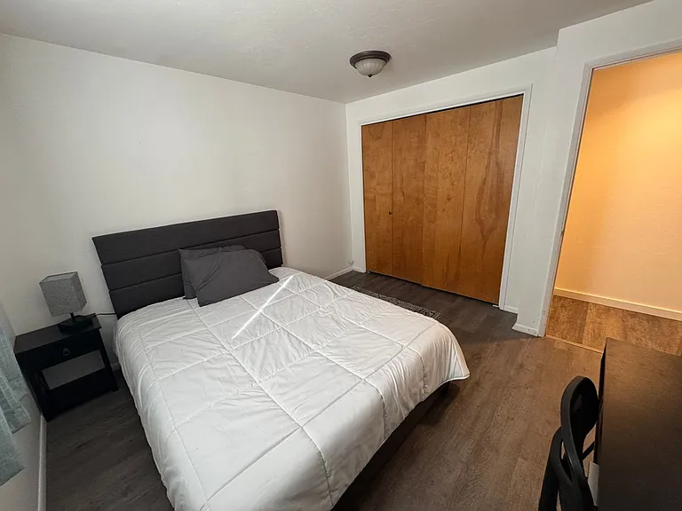 225 Kashmir Ct SE — Photo 15