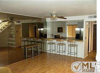 2nd image of 5760 Owensmouth Ave Unit 20