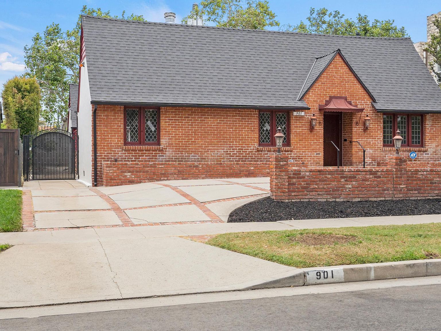 901 Schumacher Dr, Los Angeles, CA 90048 | Zillow