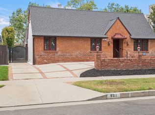 901 Schumacher Dr, Los Angeles, CA 90048