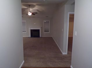 147 Cavalier Dr, Jacksonville, NC 28546