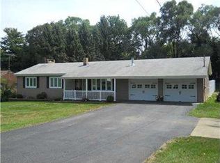 104 Shanahan Rd, Butler, PA 16001