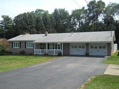 104 Shanahan Rd, Butler, PA, 16001