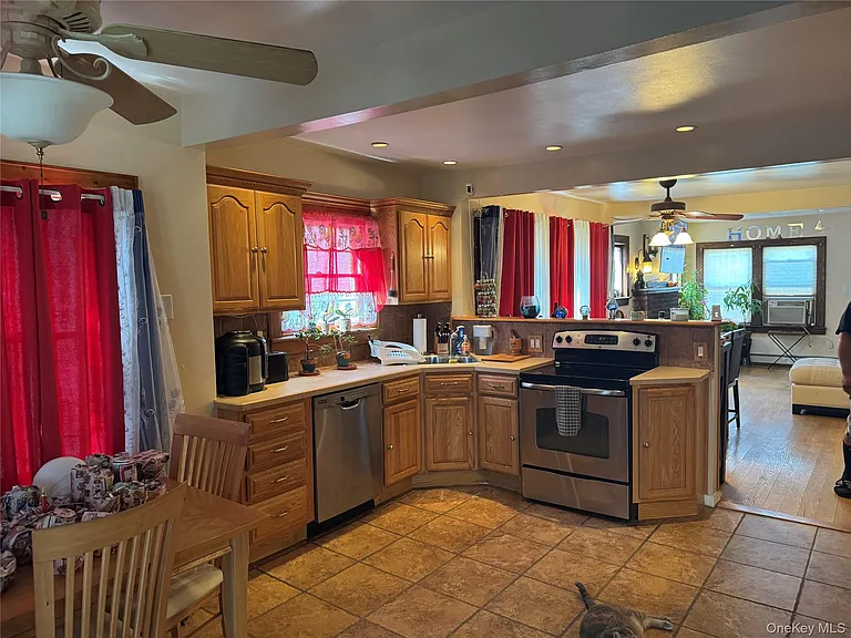 3369 Bay Front Dr — Photo 5