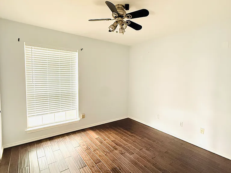 4224 Capstone Dr — Photo 12