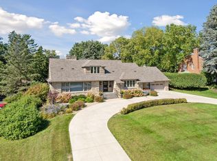 1619 Edgcumbe Rd, Saint Paul, MN 55116