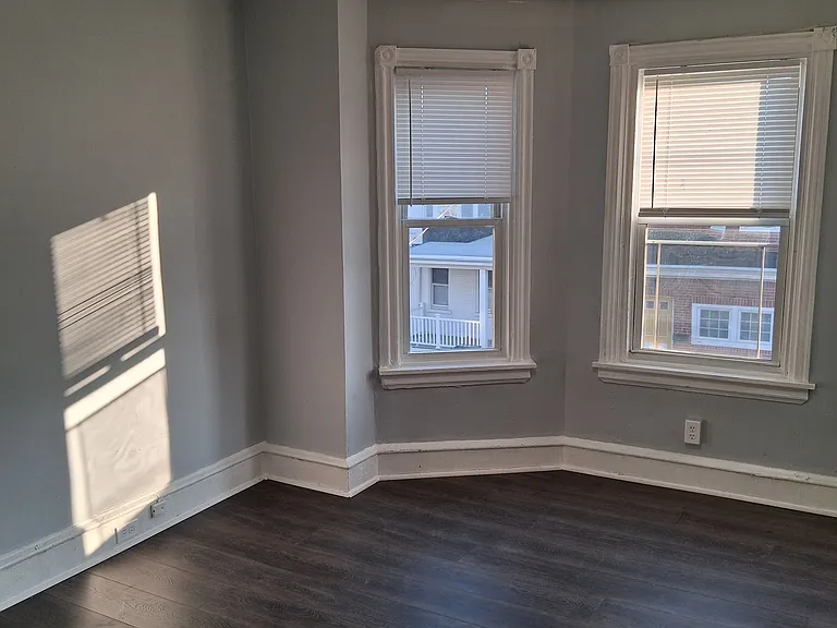 109 W 29th St #2 — Photo 5