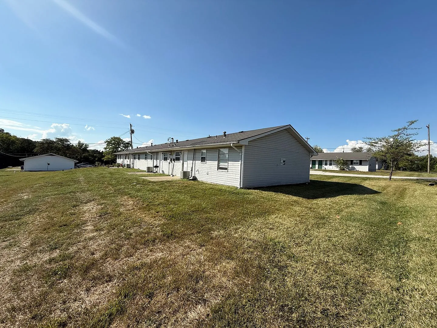 7313 N Moberly Dr — Photo 2