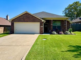2902 San Jose Dr, Longview, TX 75601
