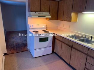15 Elm St APT 2, Bangor, ME 04401