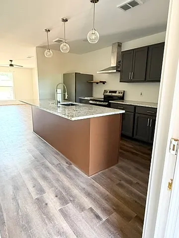 1912 Sanford Dr #2