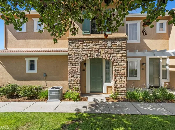 28017 Serra Ln, Valencia, CA 91355
