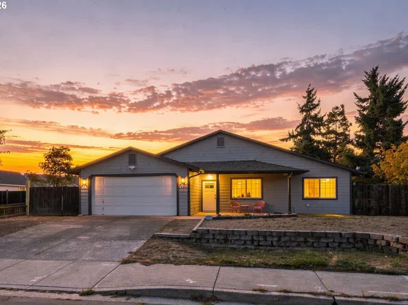 573 S 41st Pl, Springfield, OR 97478