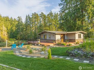 5440 E Grapeview Loop Road, Allyn, WA 98524