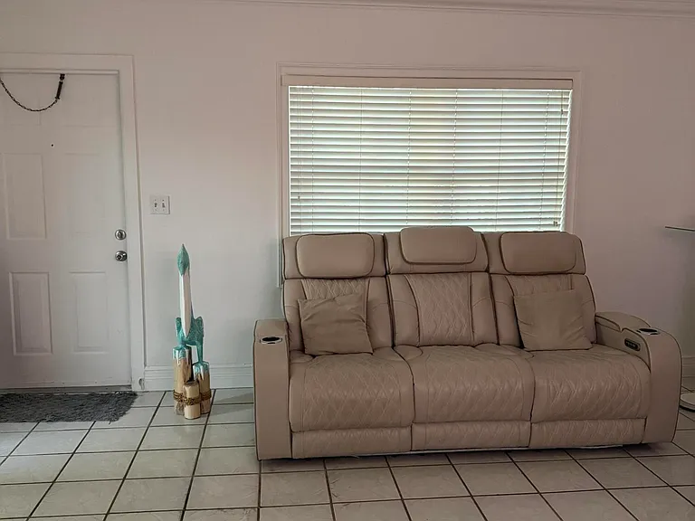 2600 S Ocean Dr — Photo 5