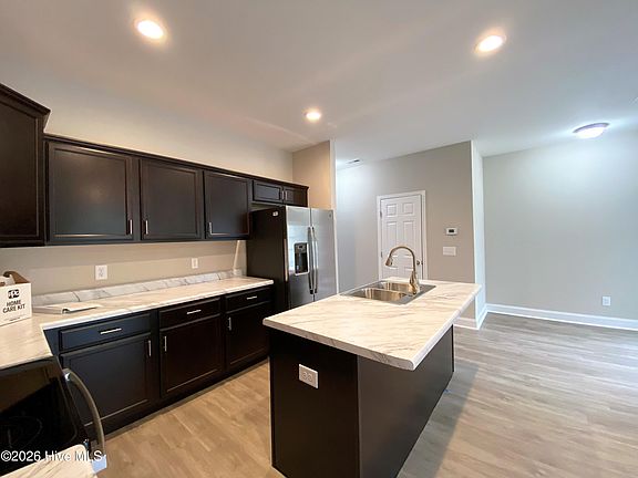 5th image of 517 Stone Crab Ln