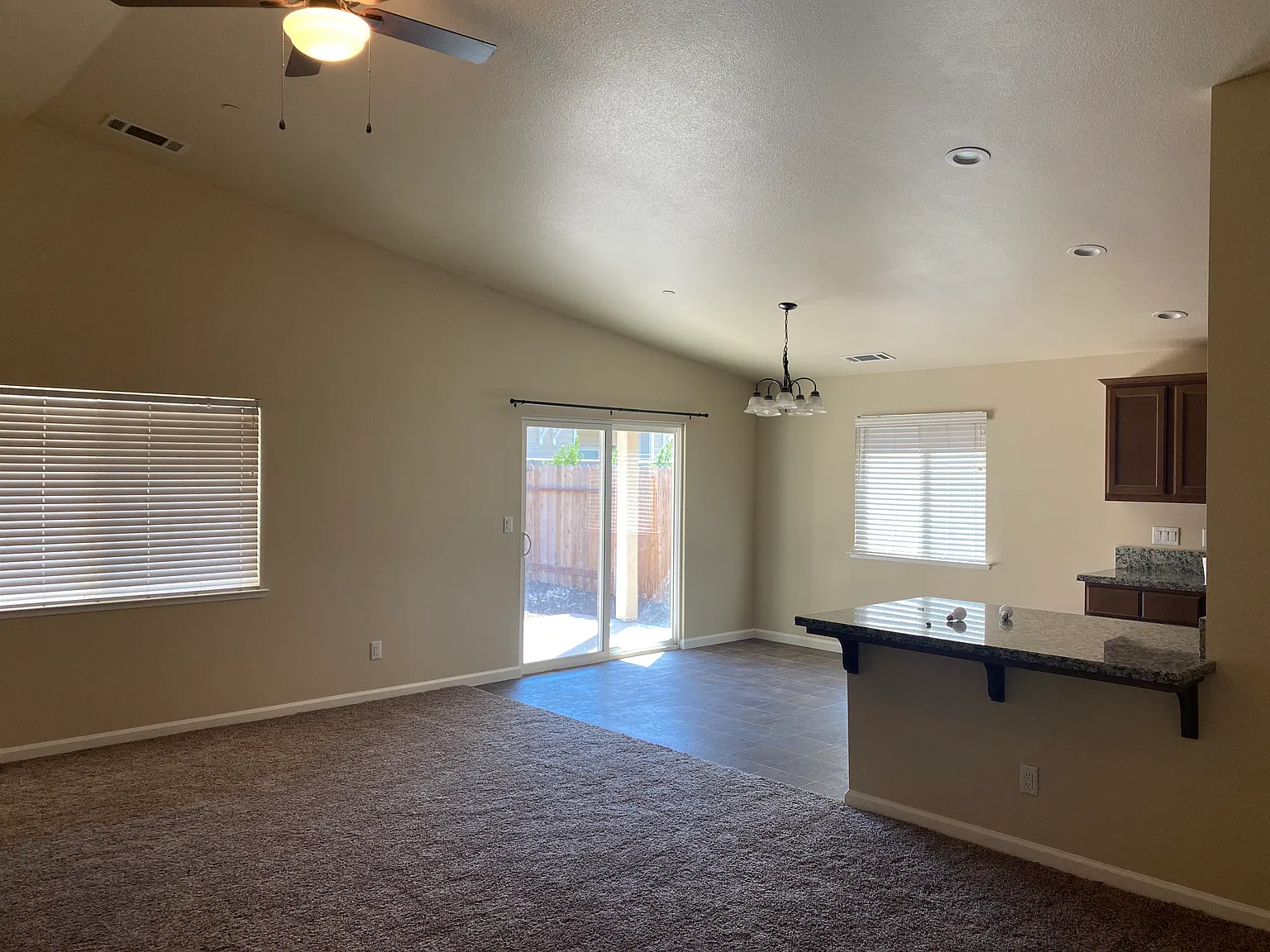 3 bed, 1401 sqft, $2,850 — Photo 1