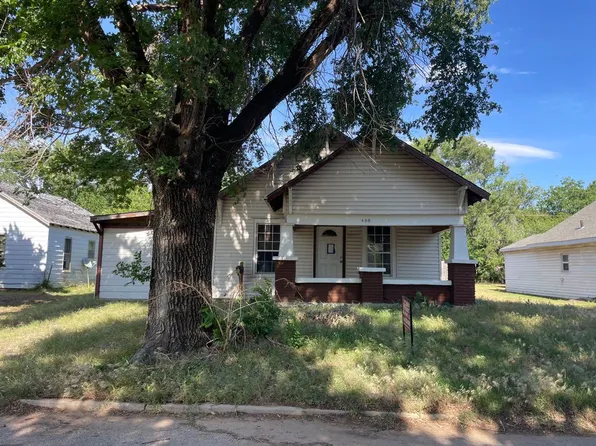 408 N Leach Ave, Watonga, OK 73772