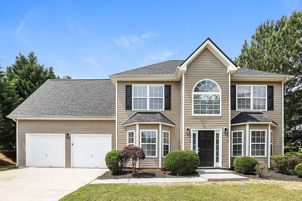 4 bed, 2.5 bath, 2657 sqft, $2,780 — Photo 1