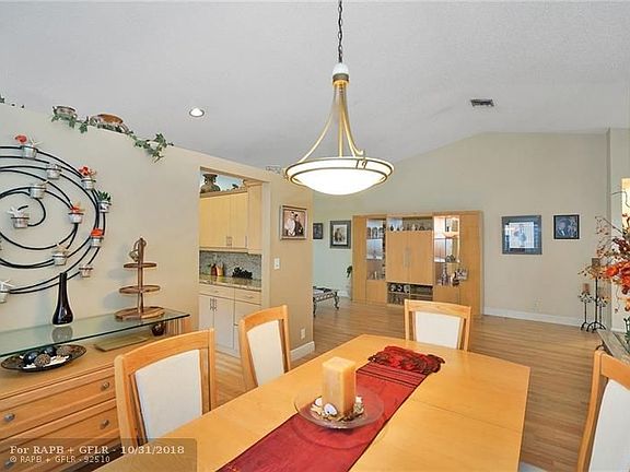 3rd image of 10345 Welleby Isles Ln