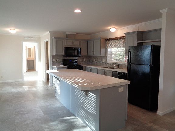3rd image of 12559 Gavotte Ave