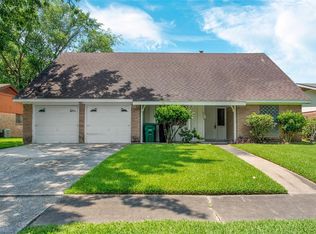 5230 Trail Lake Dr, Houston, TX 77045