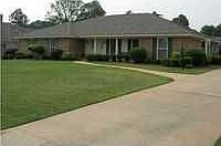2nd image of 404 Paddock Ln