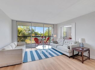 5260 NW 2nd Ave APT 304, Boca Raton, FL 33487