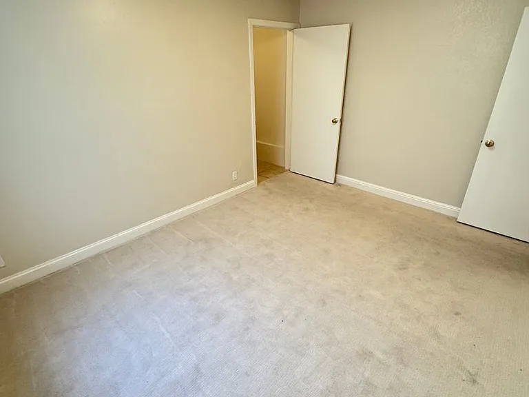 1142 Green Street 1 Sharp Pl — Photo 21